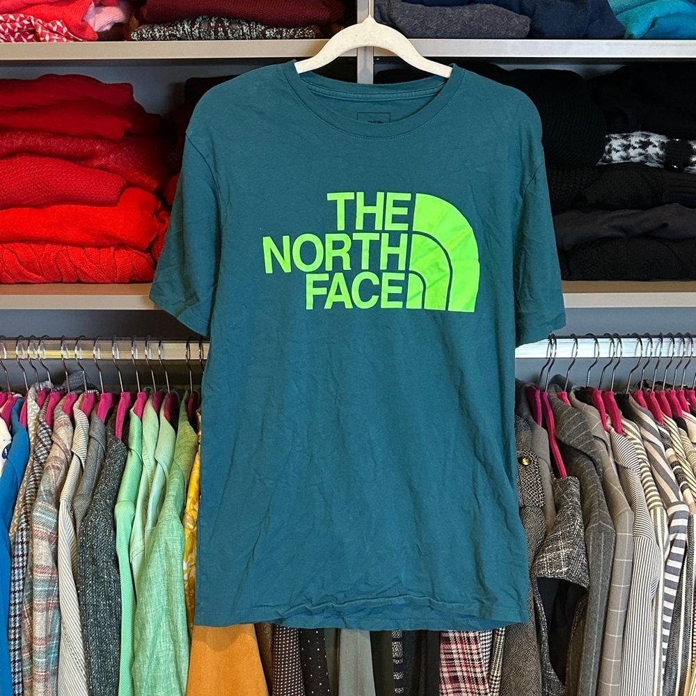 The North Face teal/green shirt sleeve t shirt size S